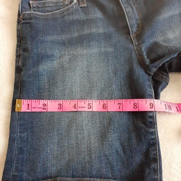 Joe's Jeans Women's Size 26 Monroe Medium Wash Denim Mid Rise Bermuda Shorts - Picture 13 of 13